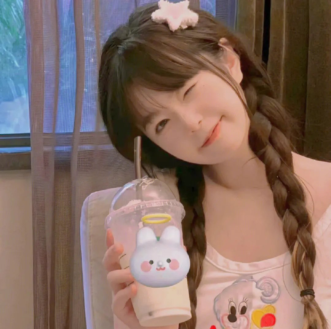 手握灵泉娘亲无敌